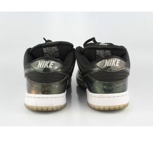 sb dunk intergalactic